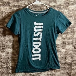 Green slim fit Nike shirt